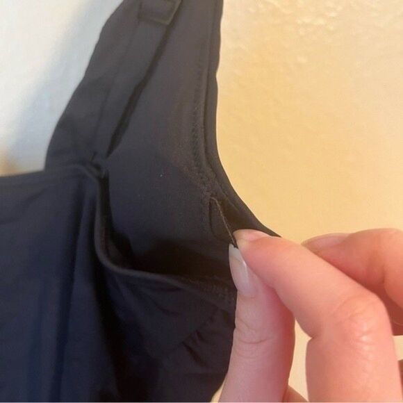 NWT Everlane The V-Neck Onepiece Swimsuit Black Small - Picture 9 of 12